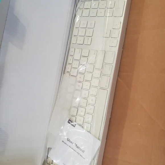 New -QUIET- Wireless Keyboard and Mouse Combo -RGB Backlit
