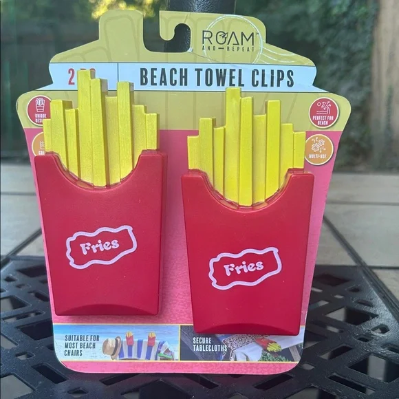 Set of 2 Beach Towel Clips FRIES design