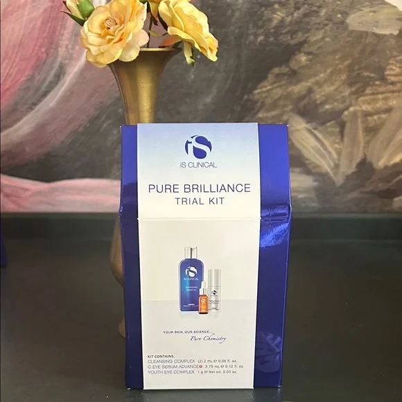 iS Clinical Pure Brilliance Trial Kit NEW
