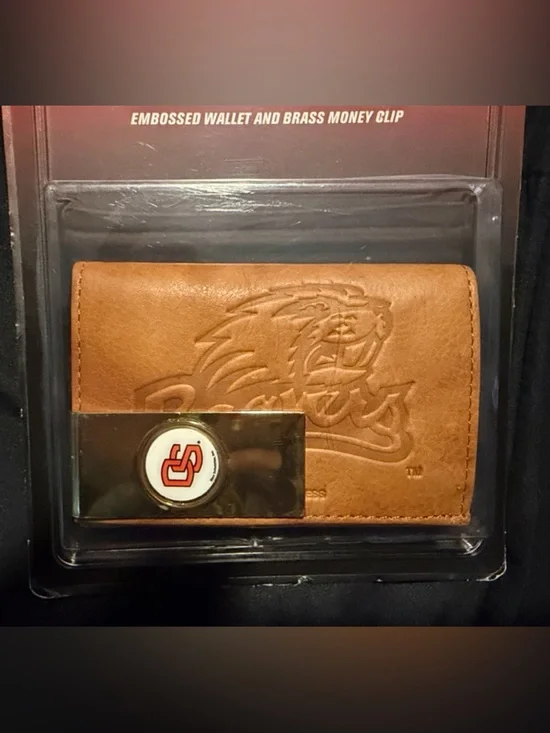 Oregon State UniversityMen's Embossed Leather Wallet & Brass Money Clip Gift Set