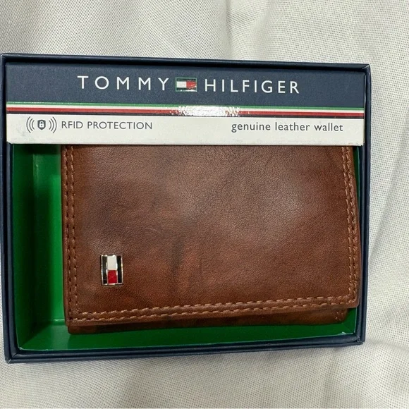 Tommy Hilfiger Brown Leather Wallet