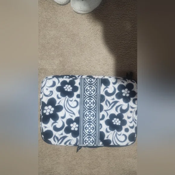 Vera Bradley tablet/laptop holder