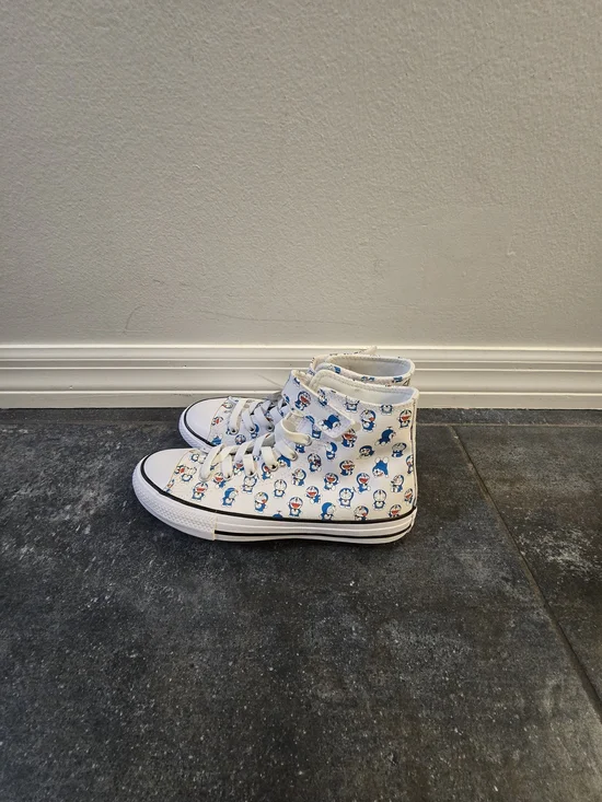 New Converse x Doraemon Chuck Taylor All Star HI Sneakers Youth 2