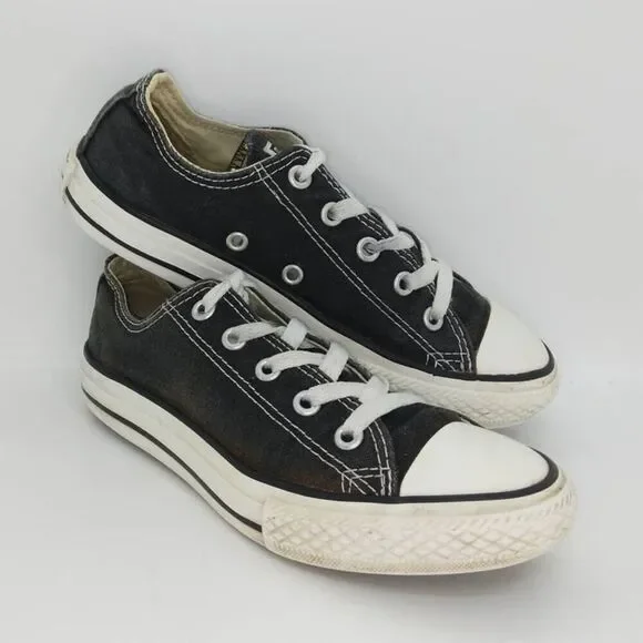 Converse Chuck Taylor AS Girl's Pre-owned Black Low Top Sneakers - sz. 1