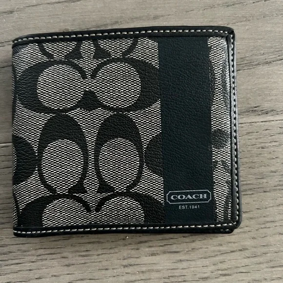 Coach Signature Black and Gray Card Holder