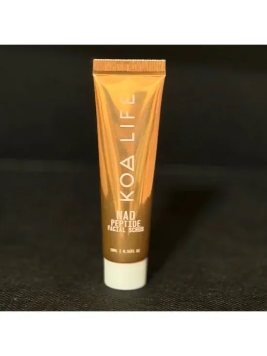 Koa Life NAD Peptide Facial Scrub
