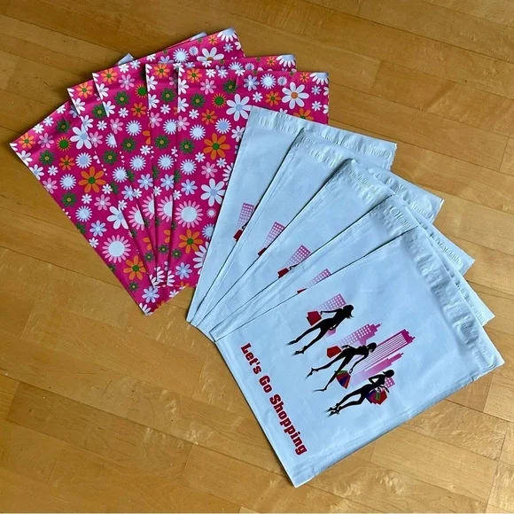 10 Count - Variety Bundle of 10x13 Polymailers (DAISIES + LET’S GO SHOPPING)
