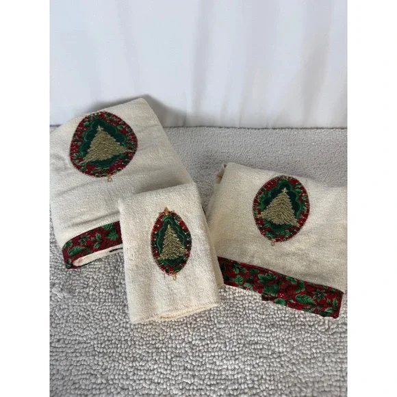 VTG Christmas Tree Embroidered Bath Hand Towel Set Cream Holly‎ Border 3pc