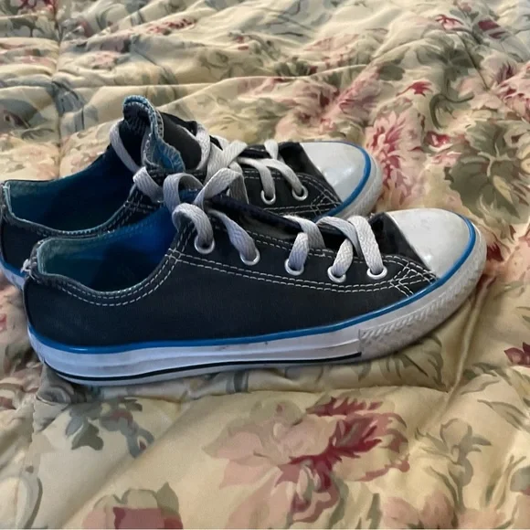 Converse Chuck Taylor All Star Youth‎ Low Top Shoes Size 1 Black White Blue