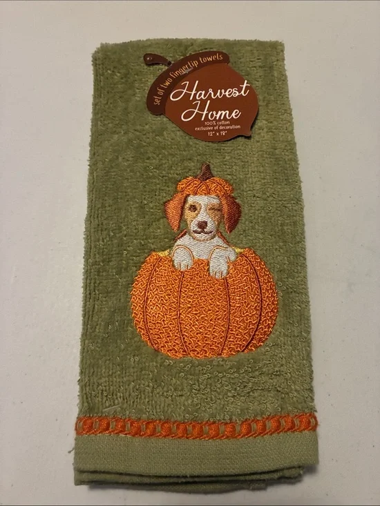 Olive Green Embroidered Pumpkin Dog Fingertip Towel