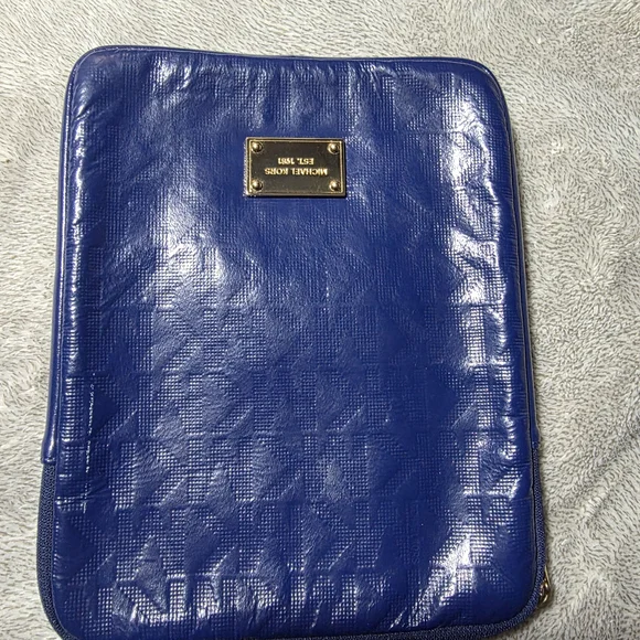 MICHAEL KORS IPAD TABLET CASE SLEEVE PADDED BAD BLUE COVER ZIP LOGO