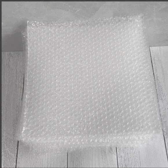 35 12X12 Sheets of Bubble Wrap PRICE IS FIRM