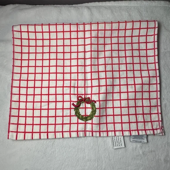 Threshold Christmas Hand Towel Red Check Wreath Holiday Decor