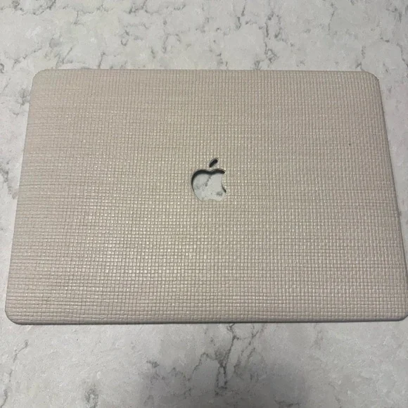 Apple MacBook Air 13 Textured Cream Cover