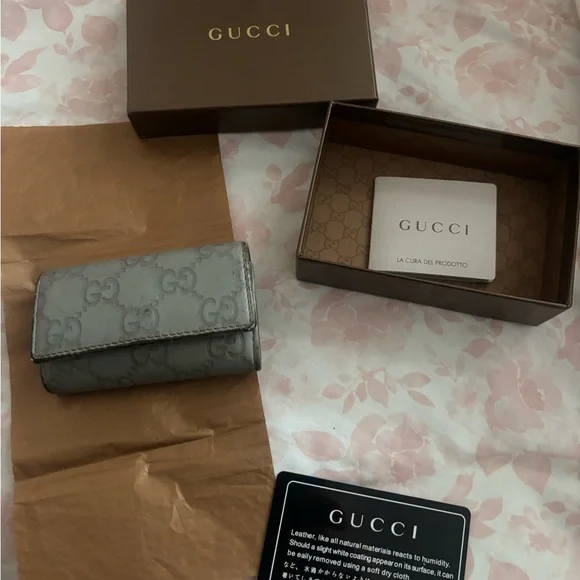 Gucci Monogram Gray Card Holder