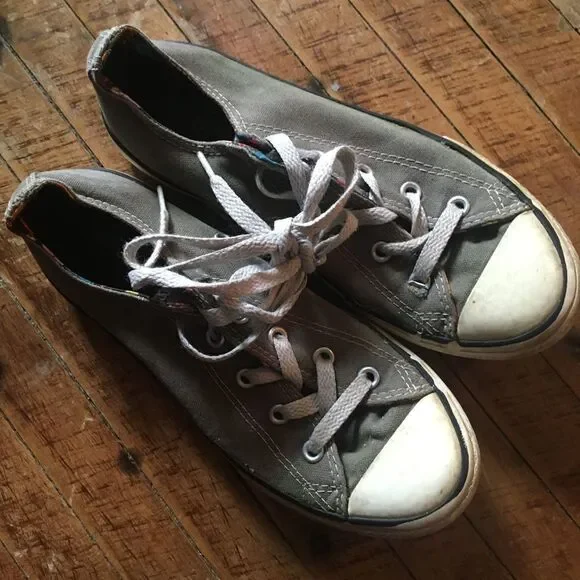 Converse gray low top classic size 3 Chuck Taylor Converse sneakers