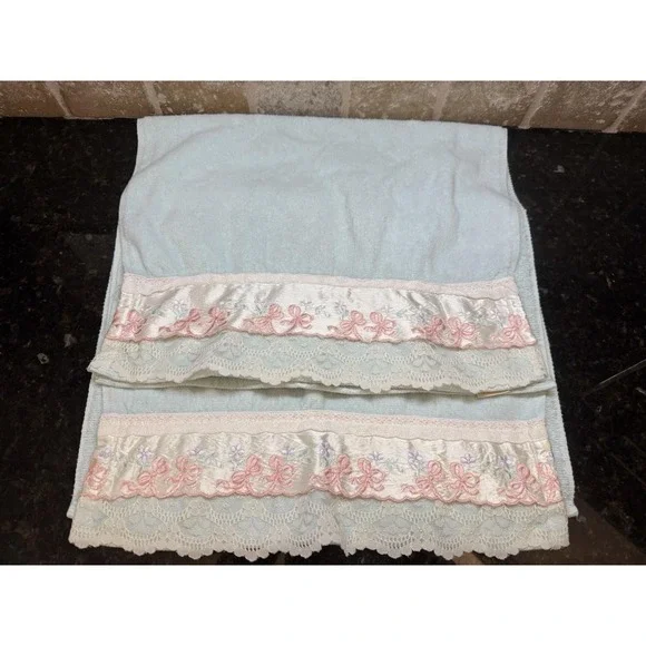 Vintage Jillian‎ Rose Collection Blue Pink Satin Floral USA 2 Hand Towels