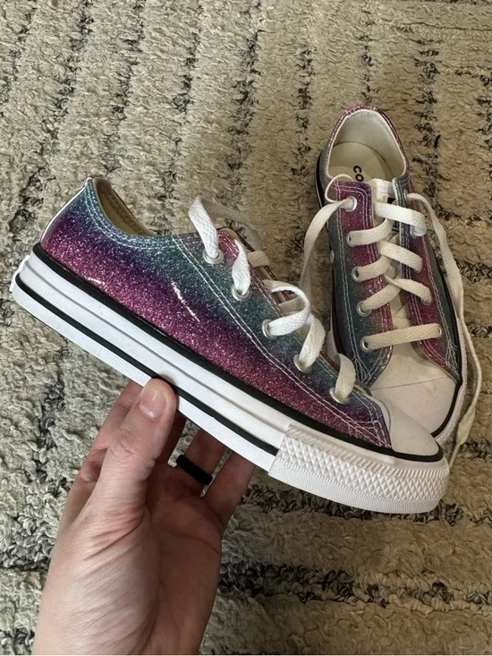 NWOT Kids Rainbow Converse Size 13