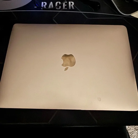 Apple MacBook in Elegant Gold