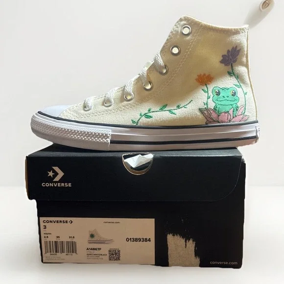 A14867F Converse Hi In Size 3 Youth