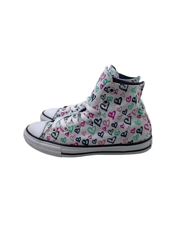 Converse All Star Junior High-Top Sneakers Multicolor Heart Print Size 4