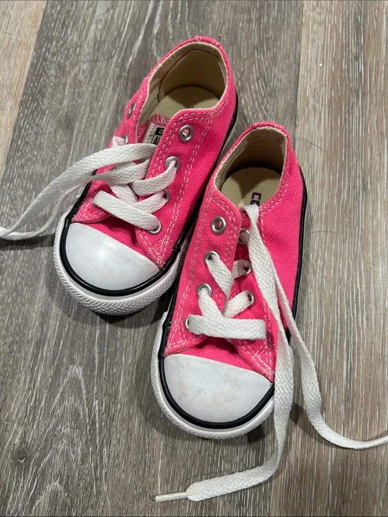 Kids Hot Pink Converse All Stars