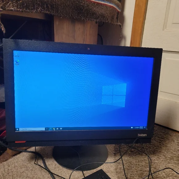 Lenovo ThinkCentre M810z with bonuses