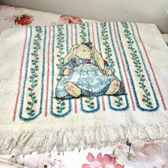 Vintage Bunny Floral Striped Hand Towel Fringed‎ Made in USA RN 13718 Cream