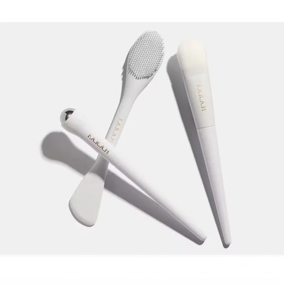 New F.A.R.A.H. Skincare 3pc Brush Set