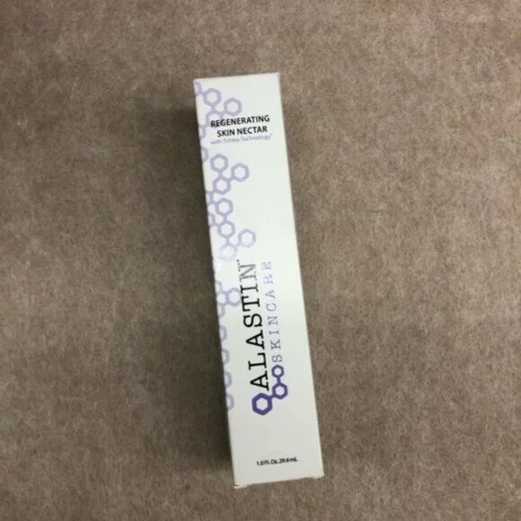 Alastin Skincare Regenerating Skin Nectar - White and Purple