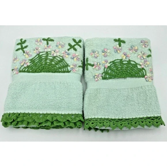 2 Vintage‎ Hand Crocheted and Embroiderd Bath Towels Flowers Butterflies