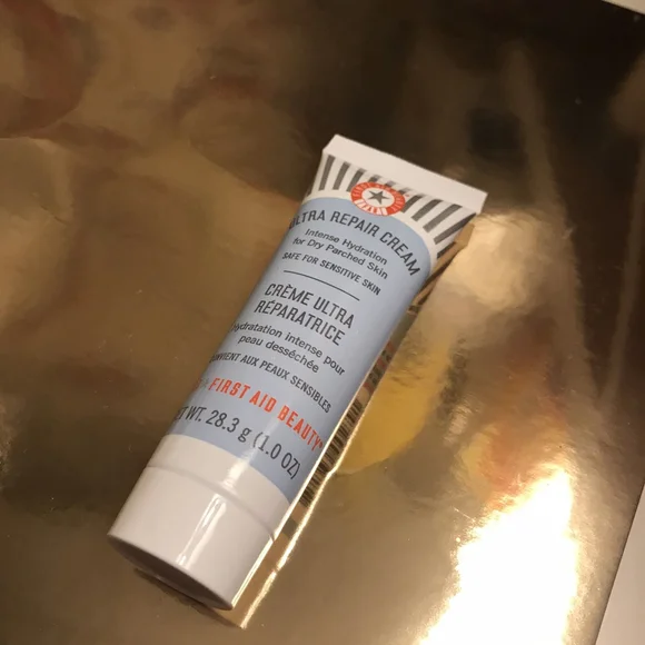 First Aid Beauty ULTRA REPAIR CREAM INTENSE HYDRATION Travel Size 1.0oz/28.3g