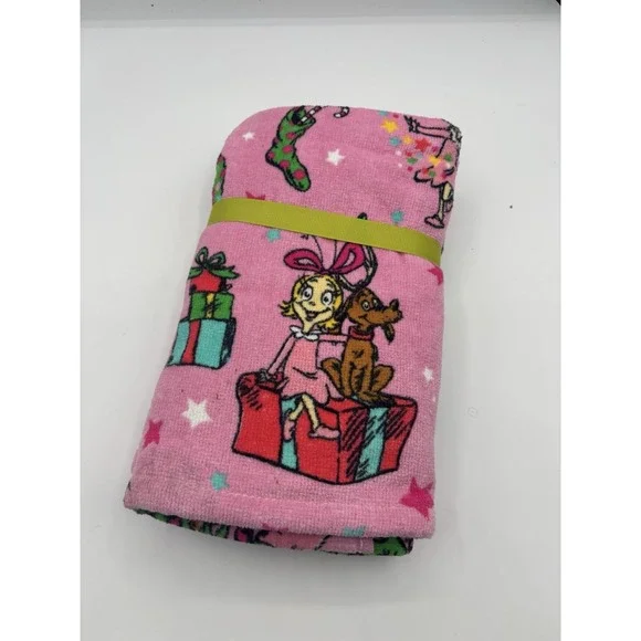 Dr‎ Seuss The Grinch Pink Christmas Hand Towels Cotton Cindy Lou Max NWT