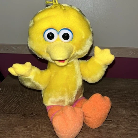 Baby Big Bird Tyco Sesame Street Tickle Me Plush Stuffed Animal Talking Vibrates