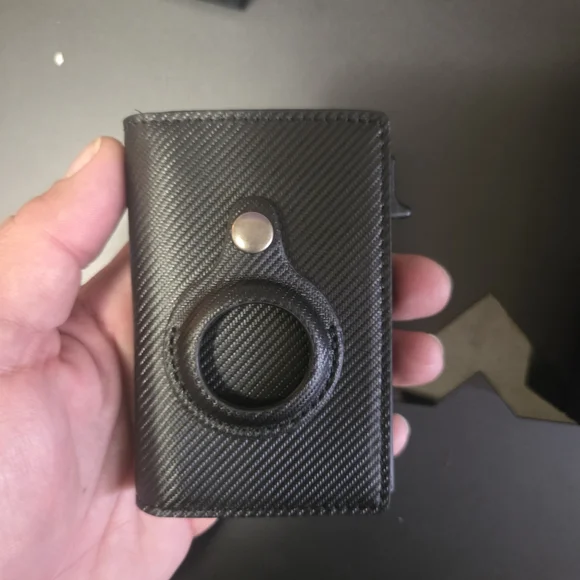 Black Leather And Carbon Fiber Wallet with Ring Holder