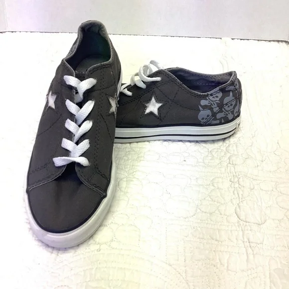 Converse One ⭐️ Star‎ Skulls Guitars Canvas Shoes Junior US 3.5 Grey Worn once