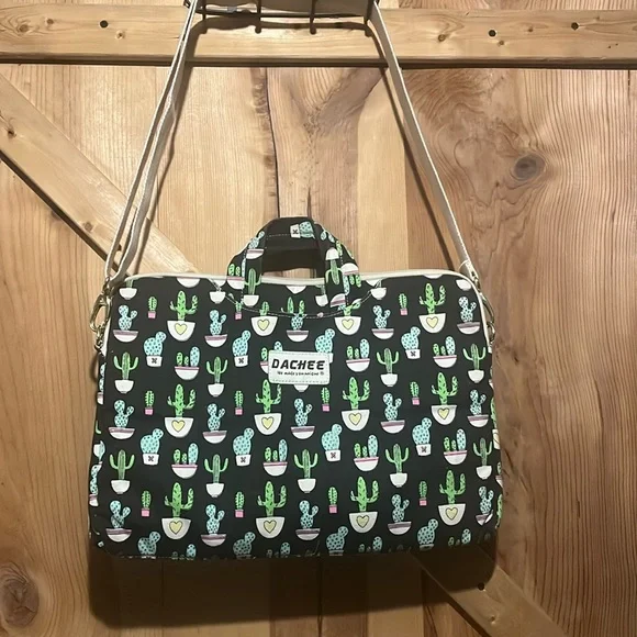 Dachee canvas cactus computer tote adjustable straps big pockets and very clean