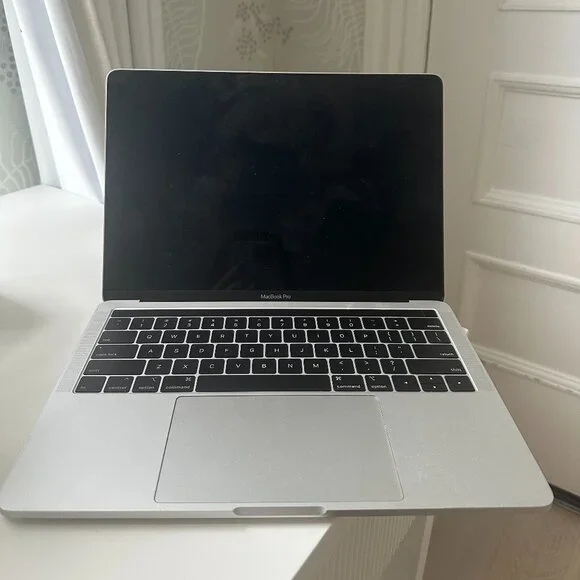 Apple MacBook Pro 13