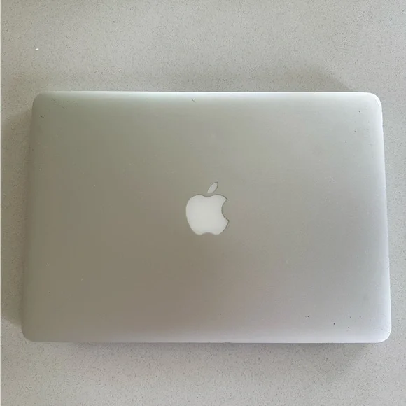 Apple MacBook Pro 13