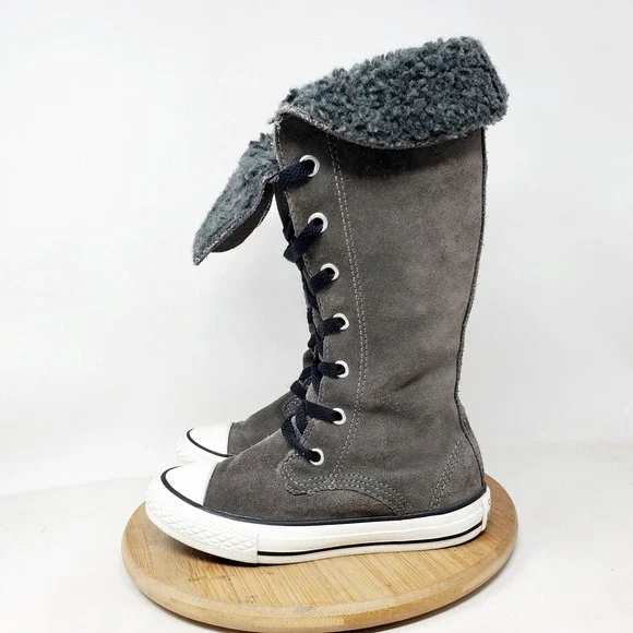 Converse Tall Sneaker Kids 11 Grey Suede Lined Chuck Taylor All Star Shoes