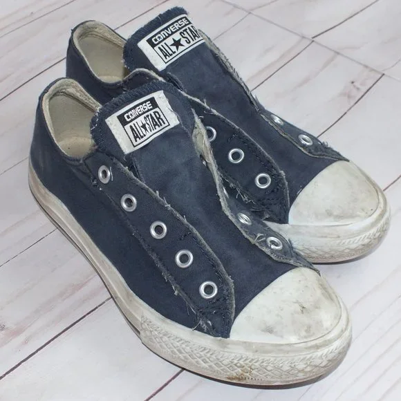 CONVERSE‎ CHUCK TAYLOR SLIP ON KIDS SIZE 3