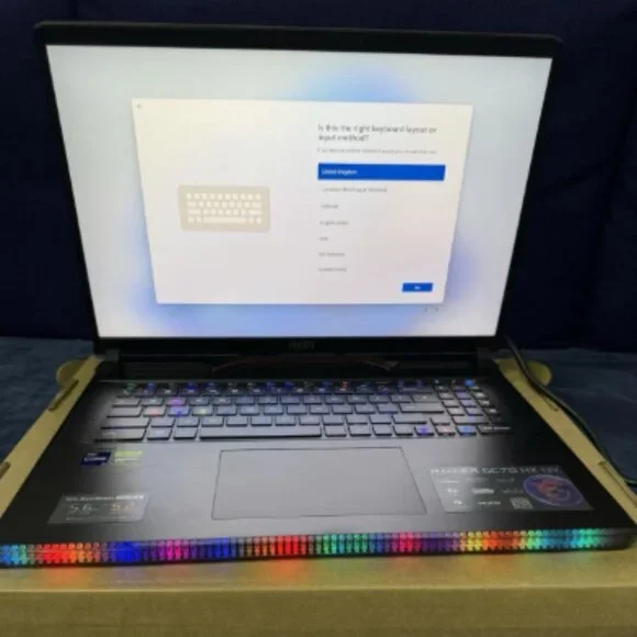 MSI Raider GE78 HX Gaming Laptop 13V, I9 13980HX, RTX 4090, 2TB SSD, 16gb RAM