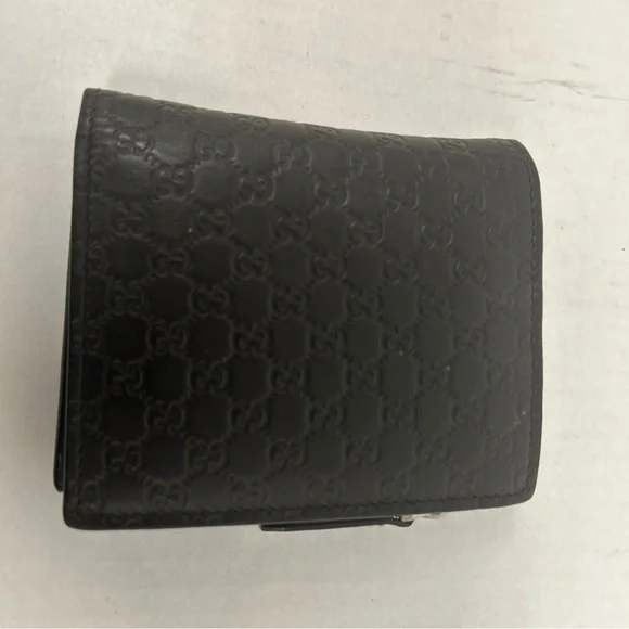 Beown Embossed Leather Wallet