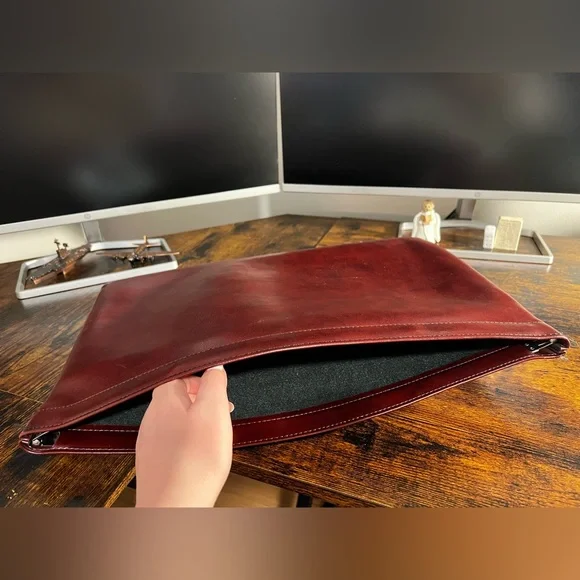 Brown leather laptop sleeve like new!