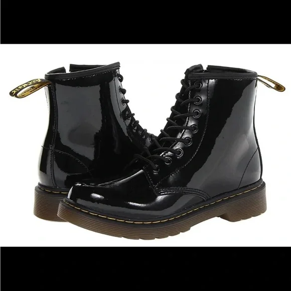Dr. Martens Kid's Collection 1460 Junior Delaney Black Boot SIZE US 2