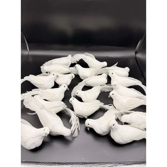 Bulk Package of 20 Feathered Artificial 3-1/2