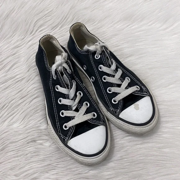 Converse Black Low Top Chuck Taylor All Star Shoes Sneakers