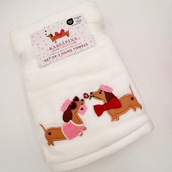 Kassafina Home Collection Set of 2 White Dachshund Dog‎ Valentine Hand Towels