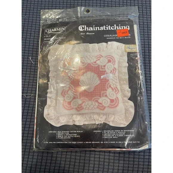 Charmin Seashell on Peach Crossstitch/Crewel 14x14 Craft Kit 35-21 VTG