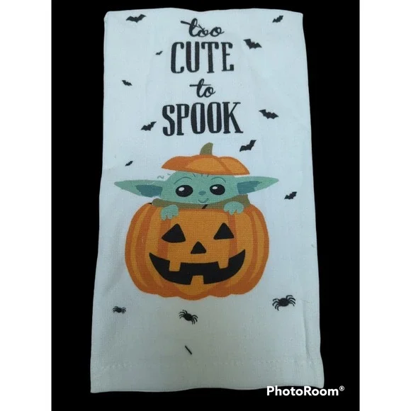 Mandalorian Baby Yoda‎ Halloween Kitchen hand Towels 2pc NEW Tooo Cute to Spook
